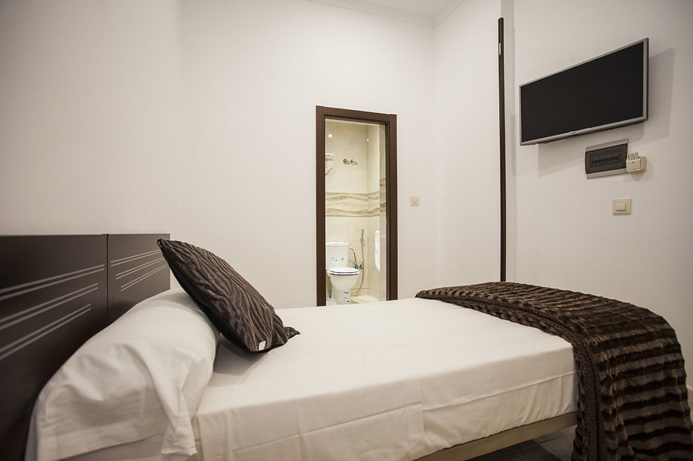 Hostal Rincon De Sol - Centro Madrid - Self Checkin Kültér fotó